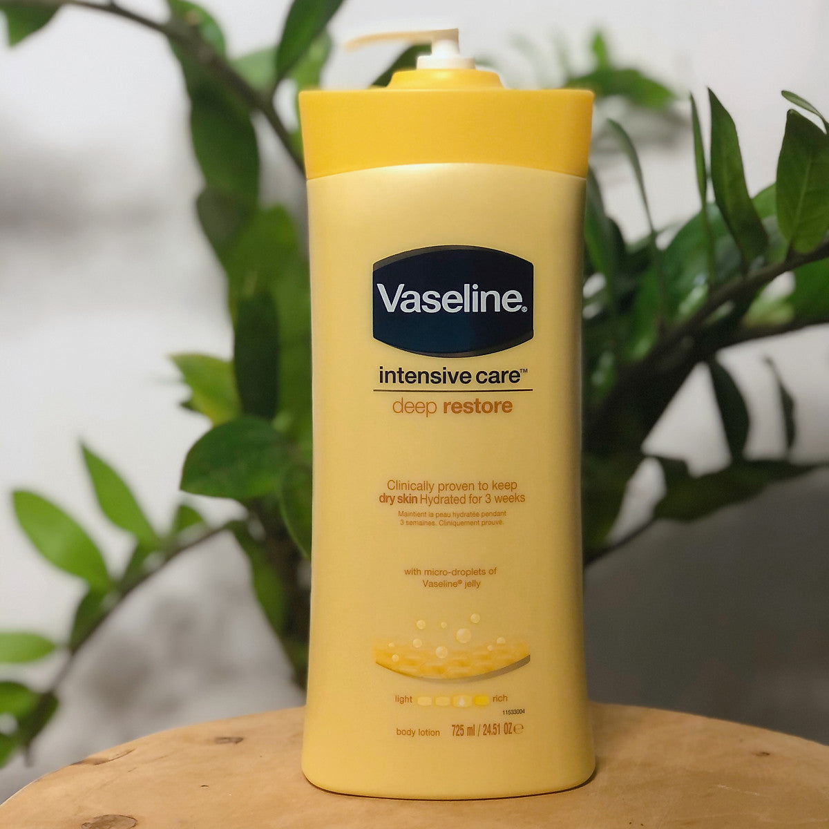 Vaseline Intensive Care Deep Restore 725mL Pump