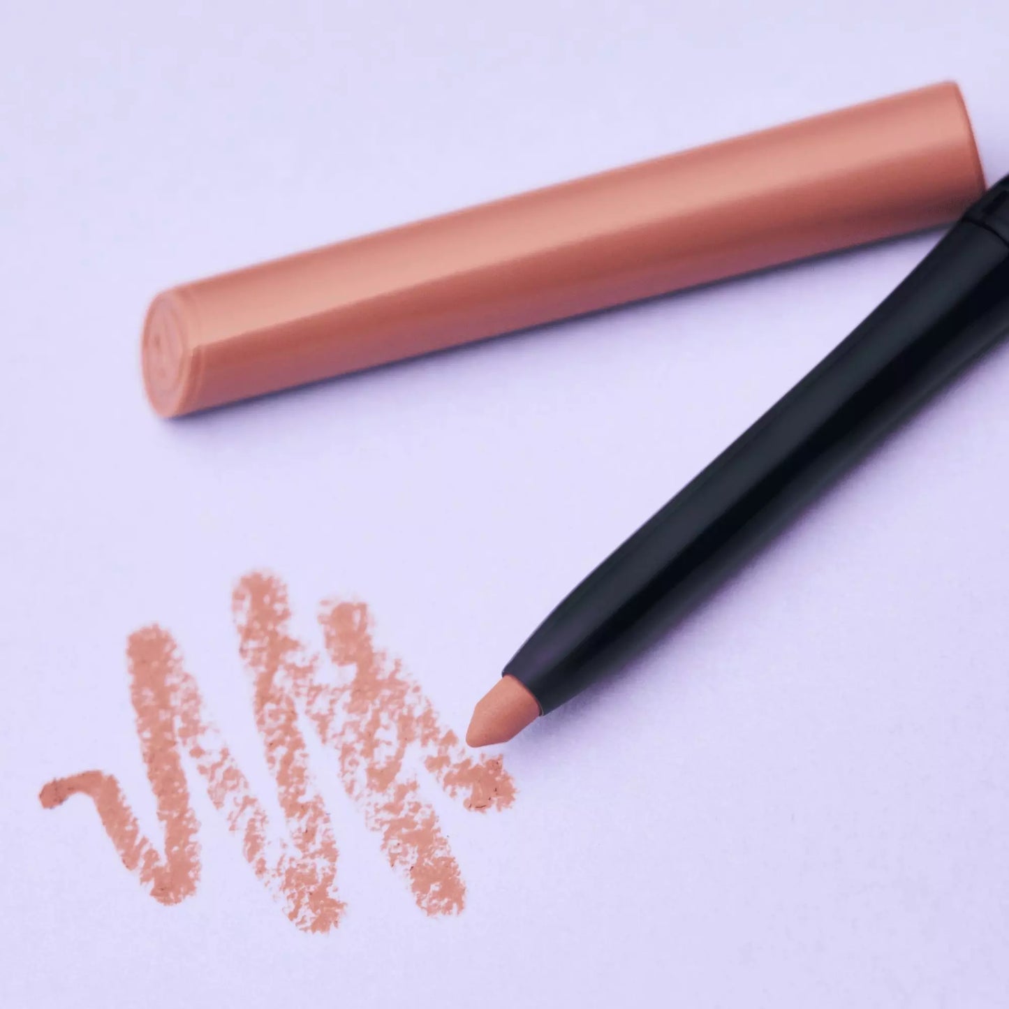 Essence 8h MATTE comfort lipliner - 03 soft beige