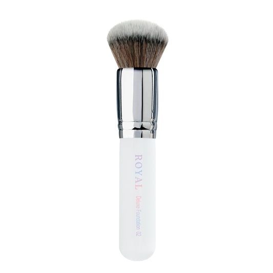 Royal Cosmetics Deluxe Foundation Brush