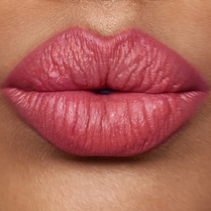 Charlotte Tilbury Airbrush Flawless Lip Blurr